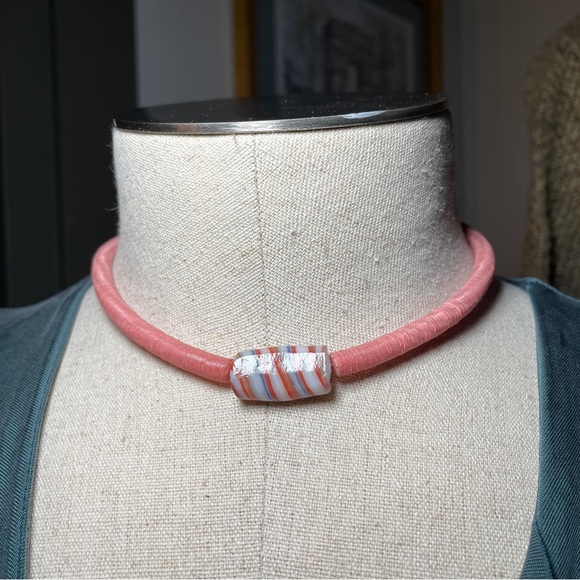 1970s Ghana Krobo Pink Vinyl Heishi Boho Choker w/ Antique Striped Trade Bead 💖 - Picture 2 of 12